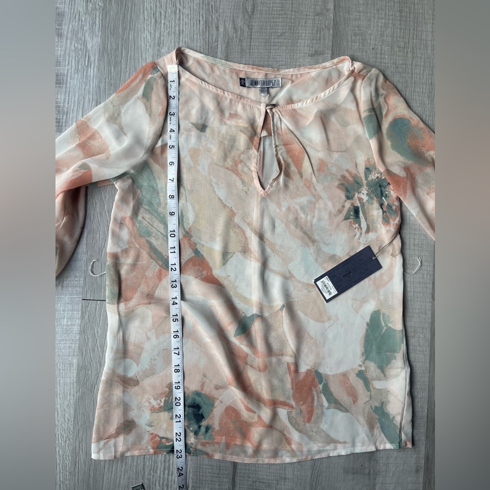 Jennifer Lopez blouse, size XSP. - Picture 6 of 10